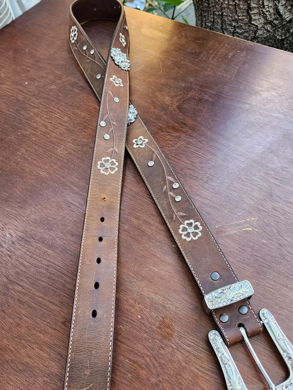 Ariat Women's Floral Stitch Berry Concho Leather Belt A1510202 48 In End To End